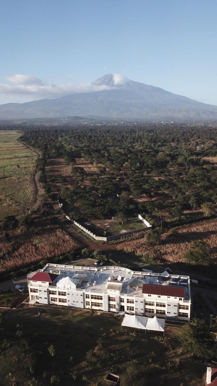 A1 Hotel And Resort Arusha Kültér fotó